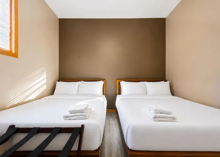 1 Free Parking Sleeps 10 Apartamento
